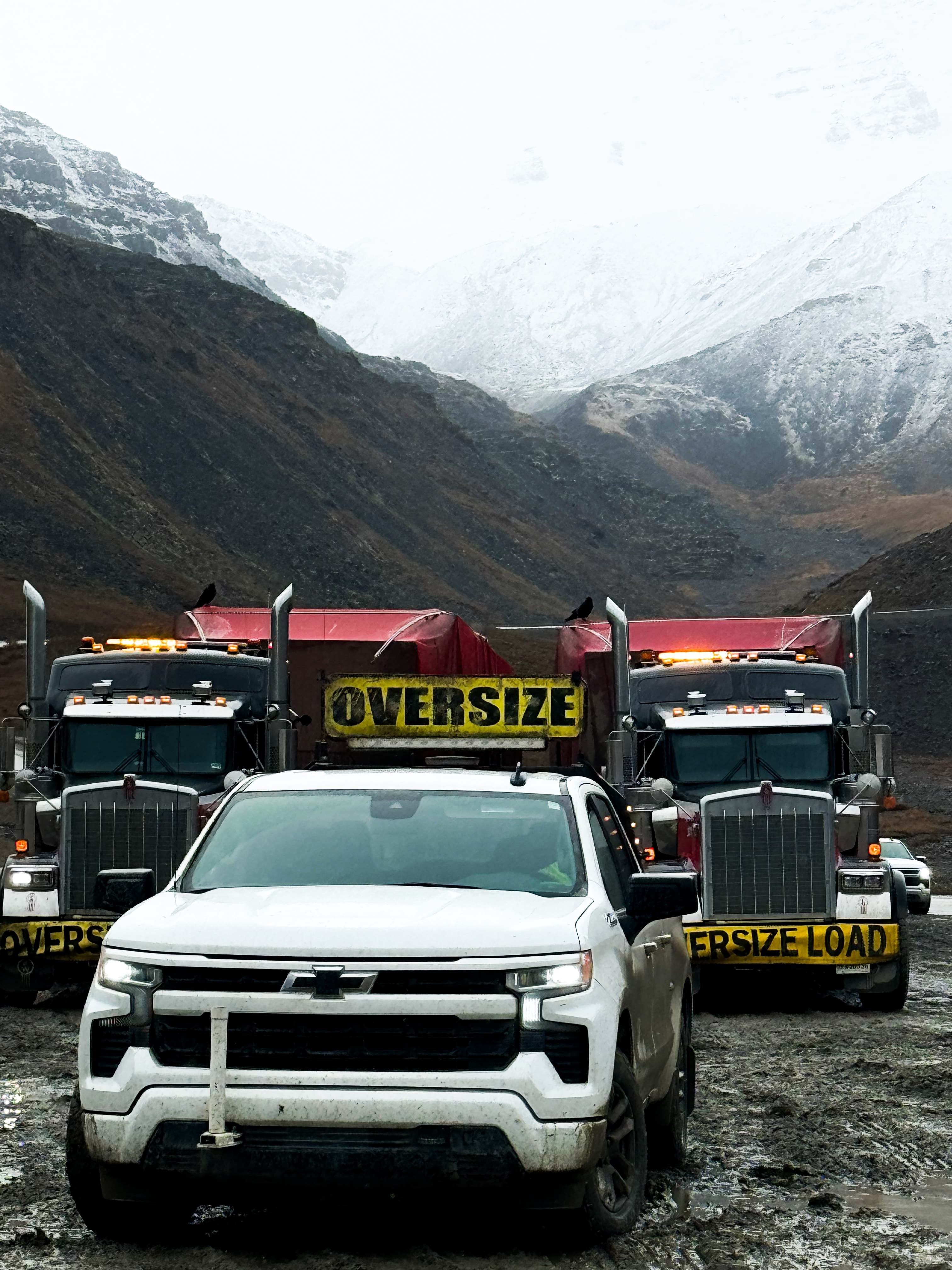 From Rig Runner’s Alaska work photo collection: oversize load escort on the road